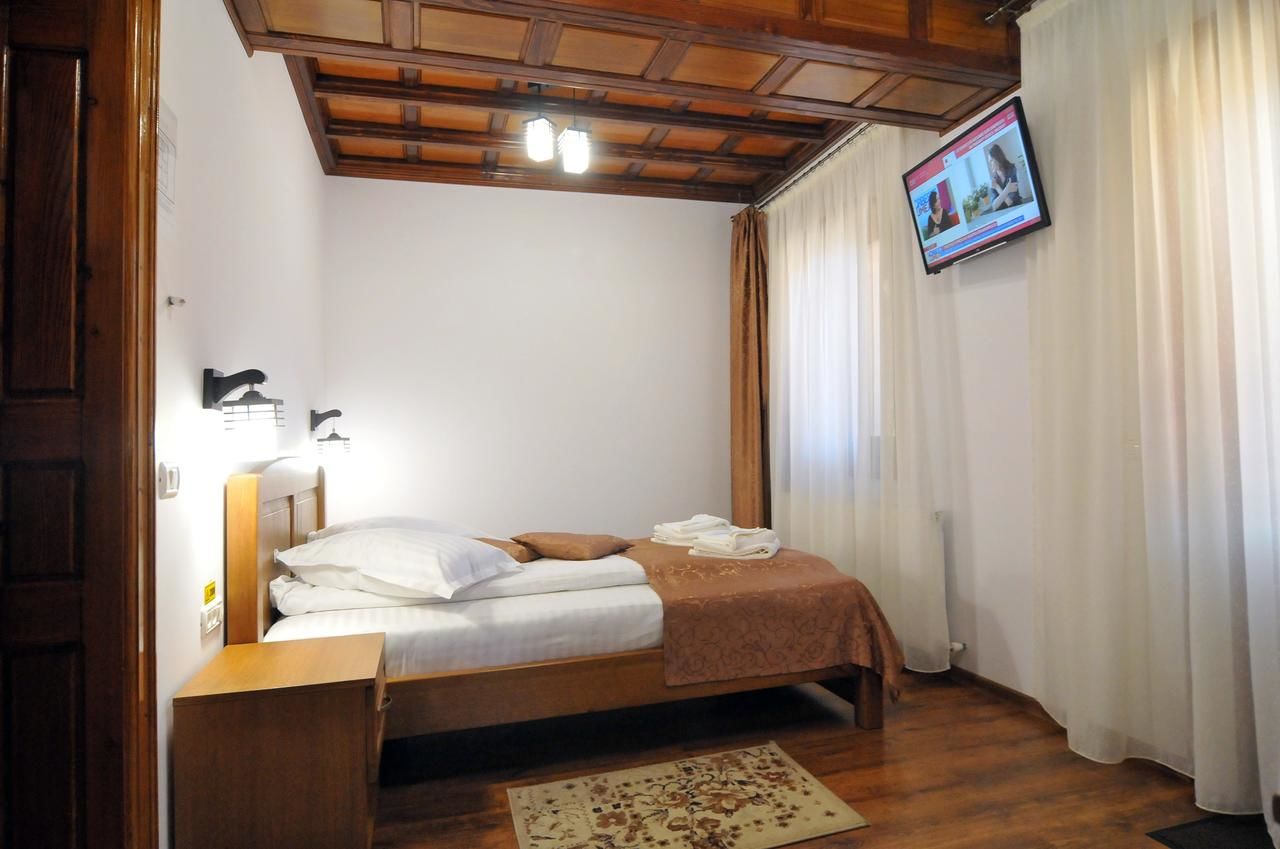 Гостевой дом Pensiunea Manidum Буштени-20