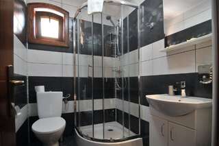 Гостевой дом Pensiunea Manidum Буштени Двухместный номер с 1 кроватью и видом на горы-2