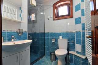 Гостевой дом Pensiunea Manidum Буштени Двухместный номер с 1 кроватью и видом на горы-17